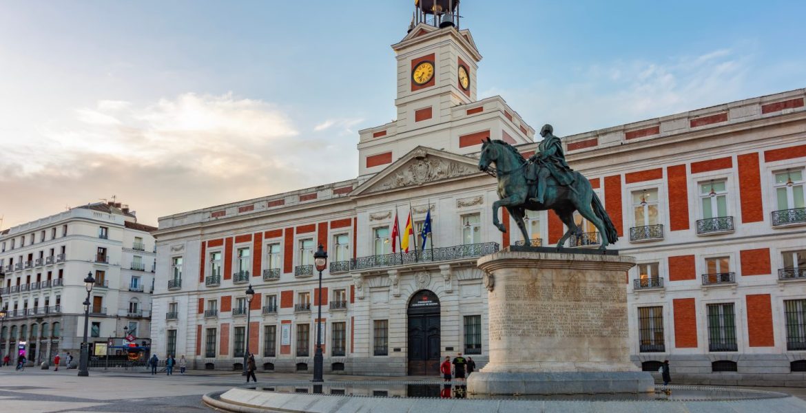 Madrid,,Spain,-,24,March,2025:,Post,Office,Building,And